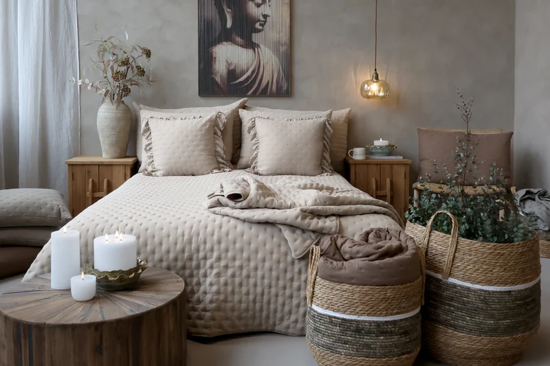 Chic Antique Aix Soft Quilt