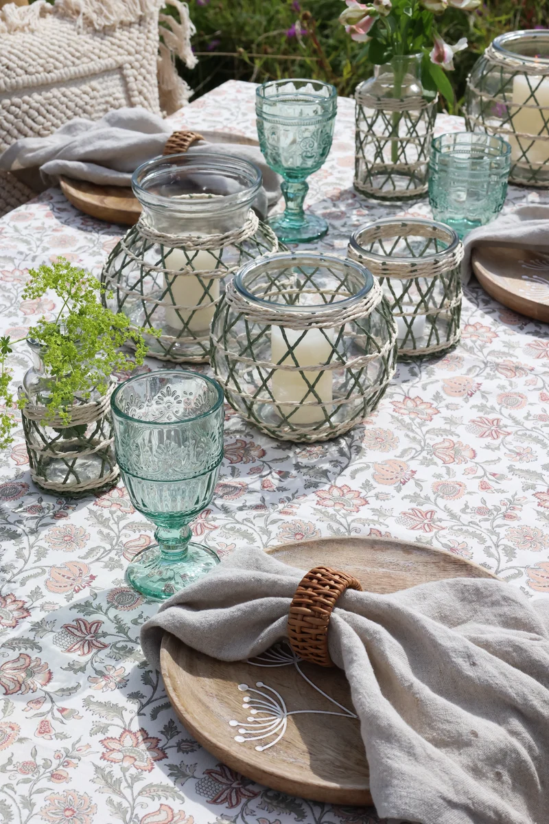 Chic Antique Aix Tischdecke mit Blumendruck