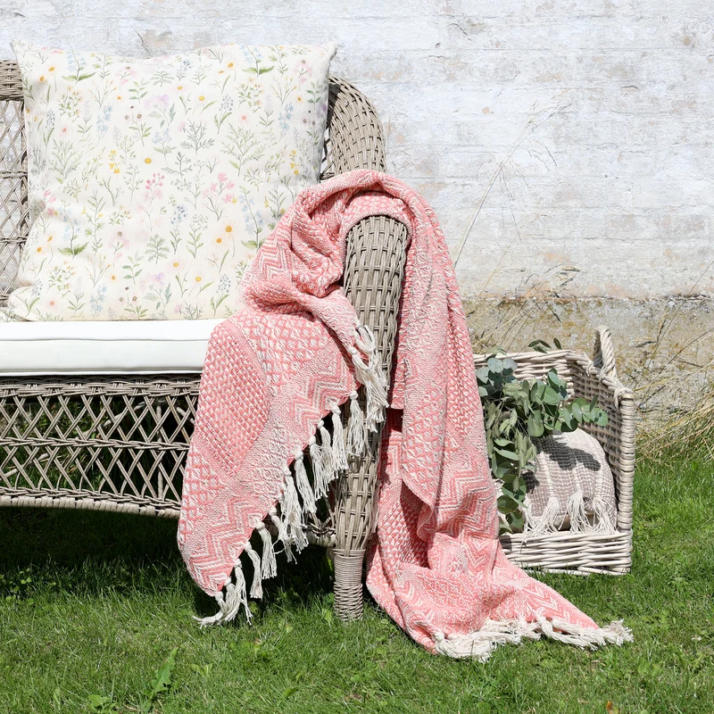 Chic Antique Plaid Aix Coral Blush