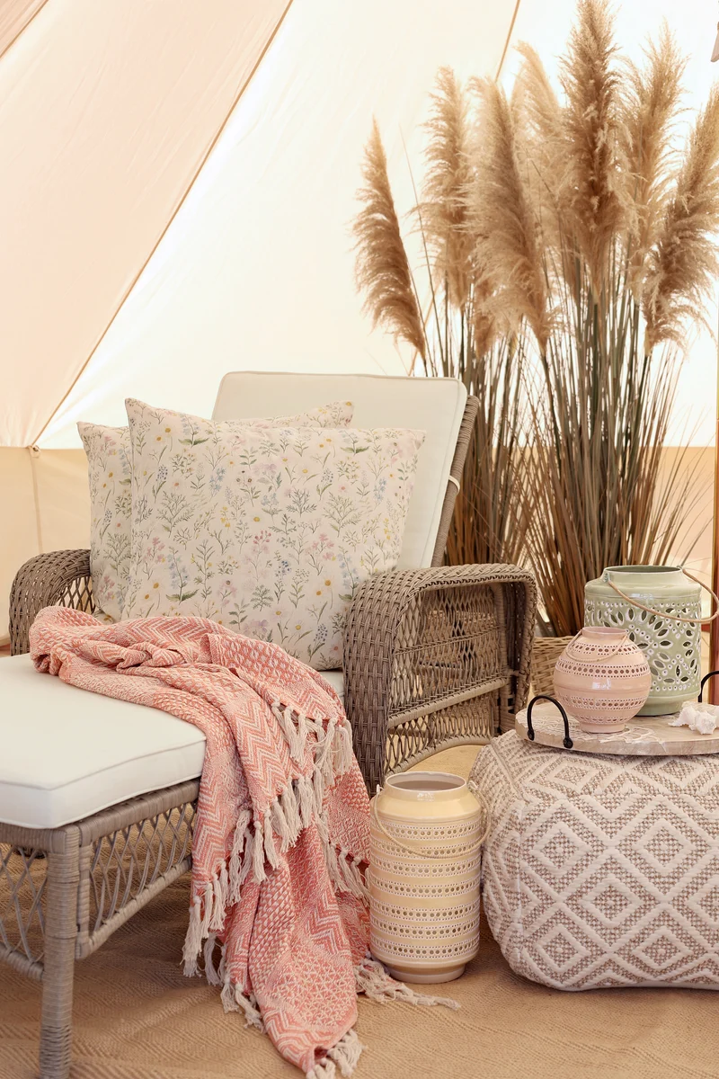 Chic Antique Plaid Aix Coral Blush