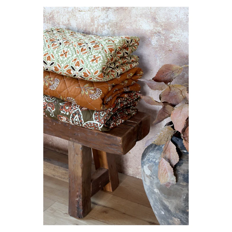 Chic Antique Aix Quilt mit Batikmuster