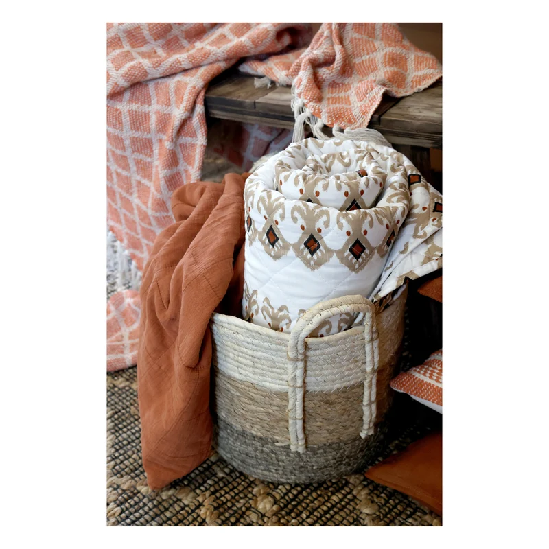 Chic Antique Aix Quilt mit Paisley Motiv