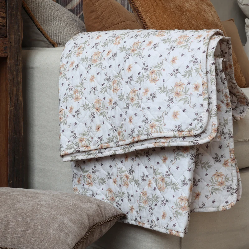Chic Antique Quilt Aix Vintage mit Blumenmuster