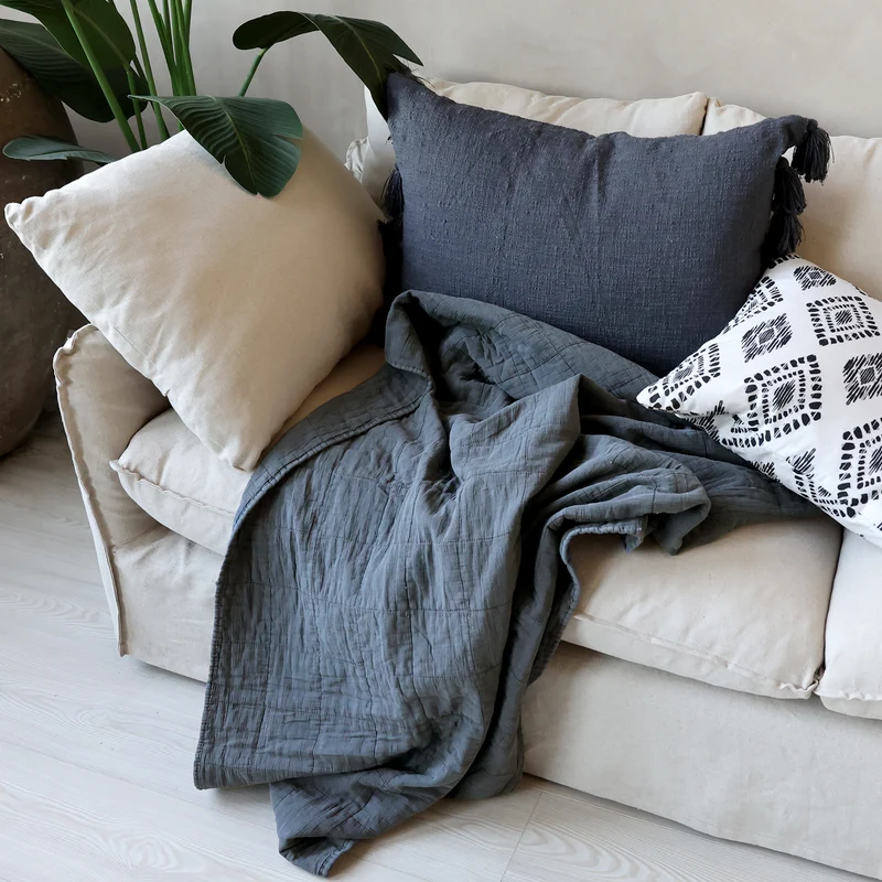 Chic Antique Quilt Aix Vintage Midnight