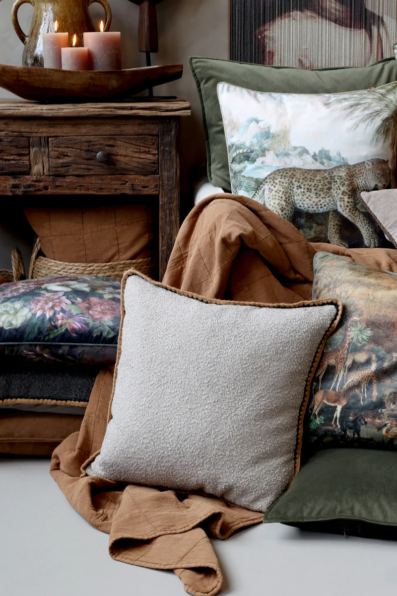 Chic Antique Quilt Aix Vintage Clay