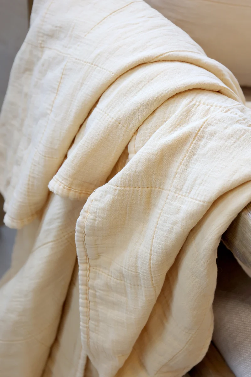 Chic Antique Quilt Aix Vintage Melon