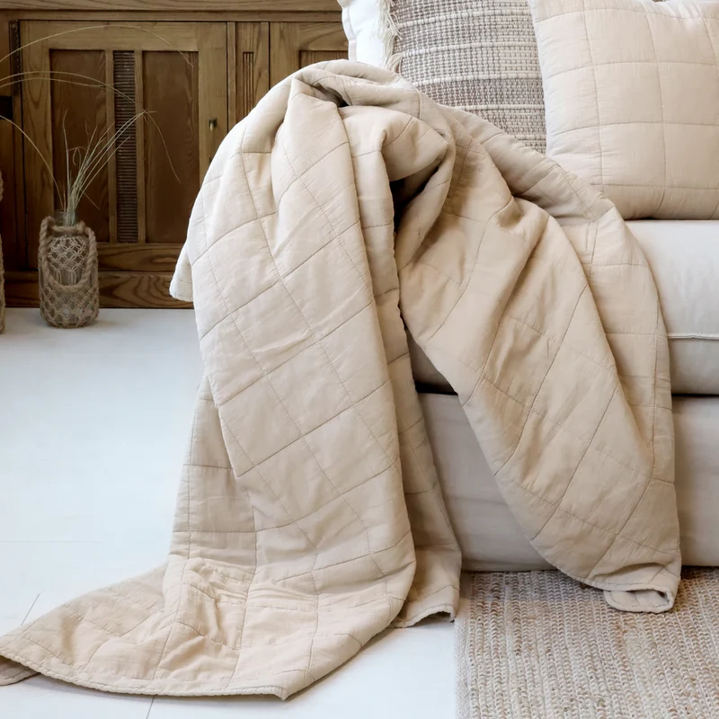 Chic Antique Aix Vintage Quilt Leinen