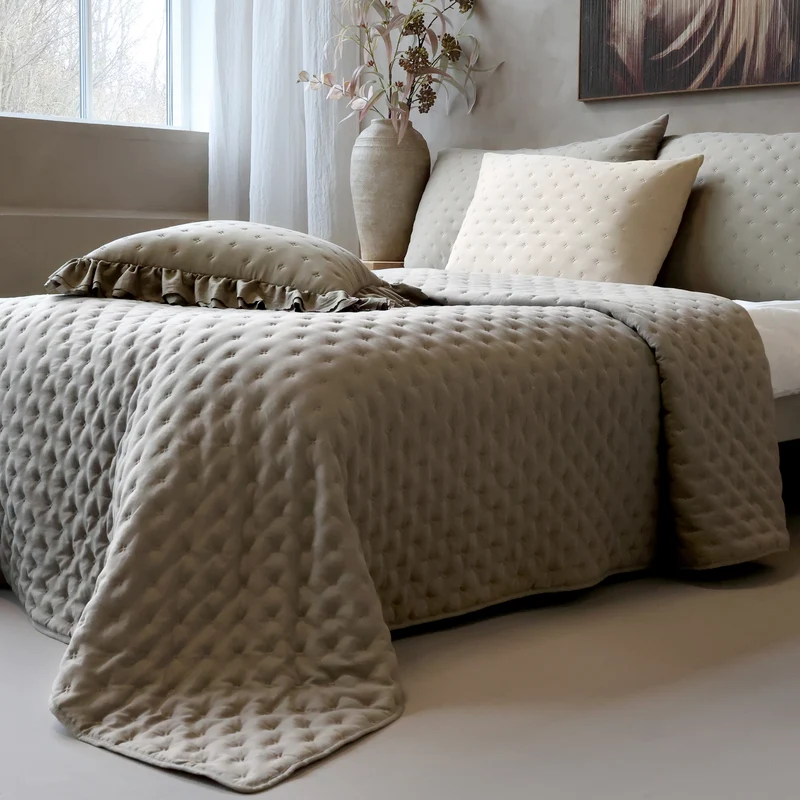 Chic Antique Aix Soft Bettdecke Latte