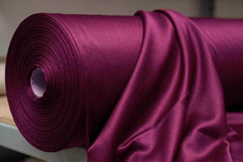 Satin Duchesse *Ab 50 cm
