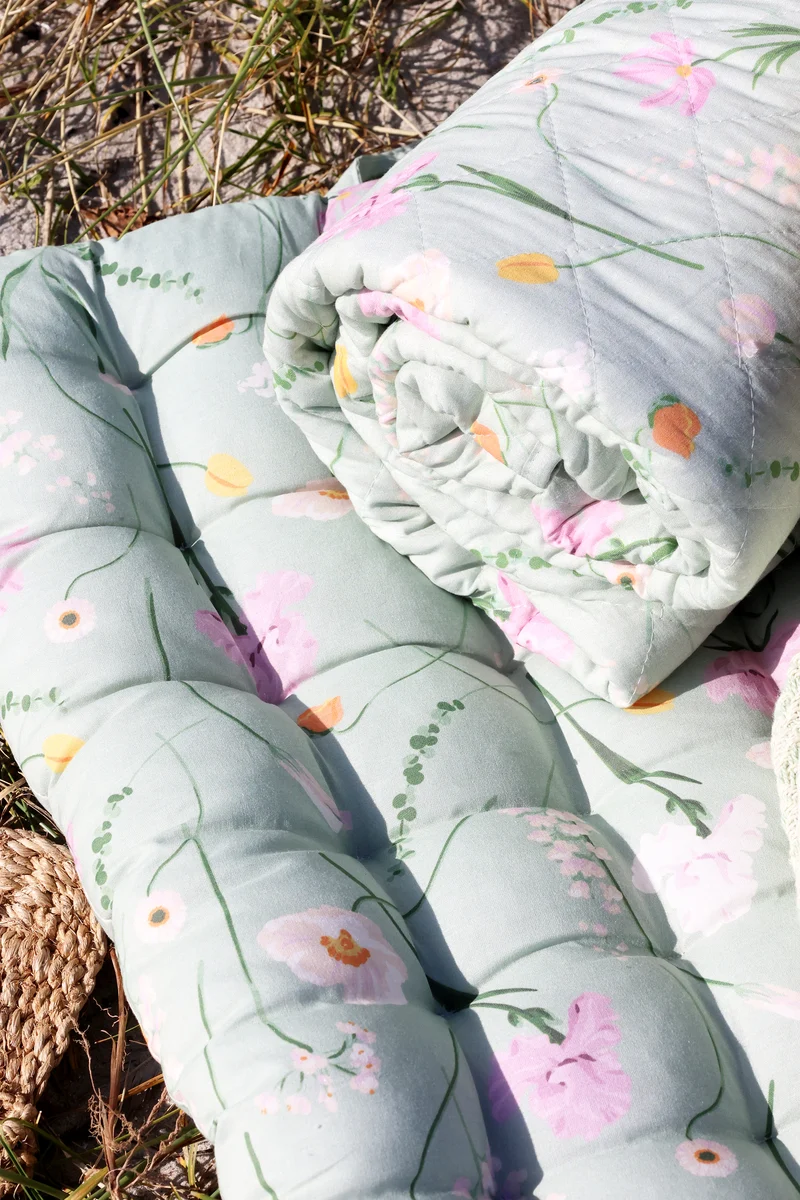 Chic Antique Aix Quilt mit Blumen Grün