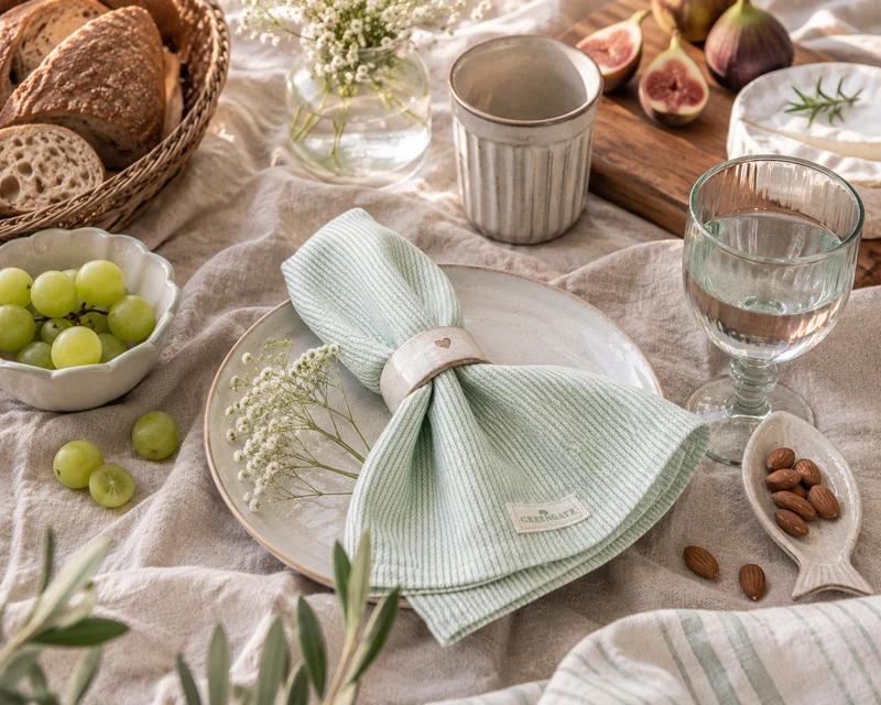 GreenGate Stoffserviette Alicia hellgrün