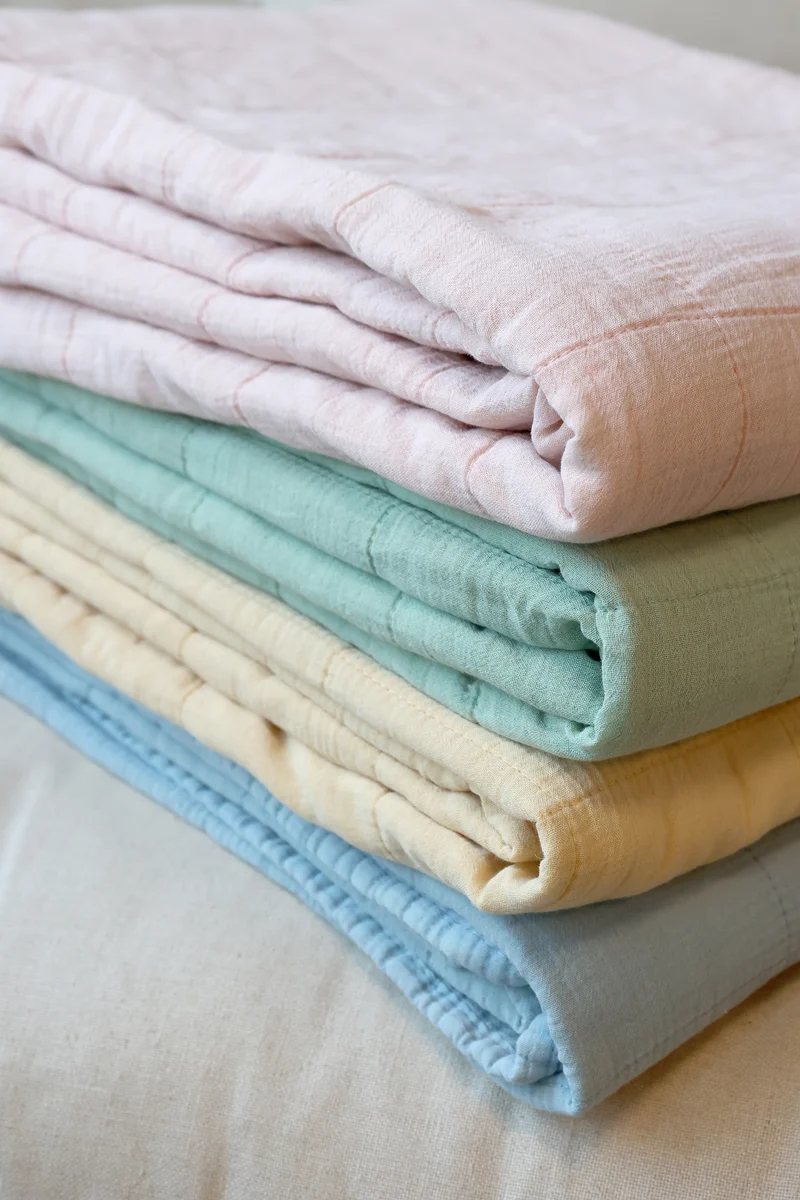 Chic Antique Aix Vintage Quilt Sky Blue