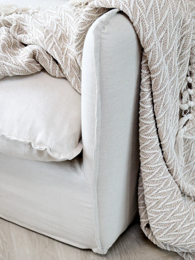 Chic Antique Aix Plaid Latte