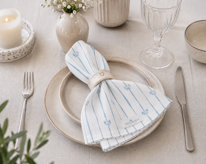 GreenGate Stoffserviette Dolobella Hellblau mit Spitze 40x40 cm