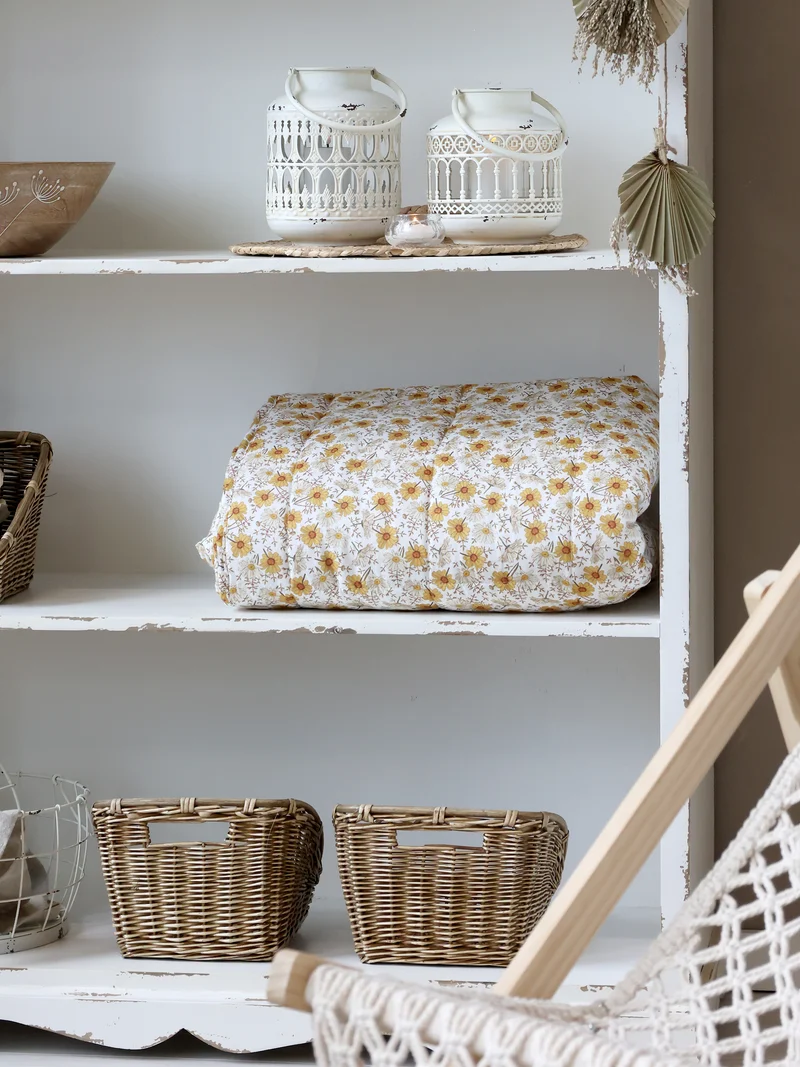 Chic Antique Vintage Quilt mit Margeritenprint Creme