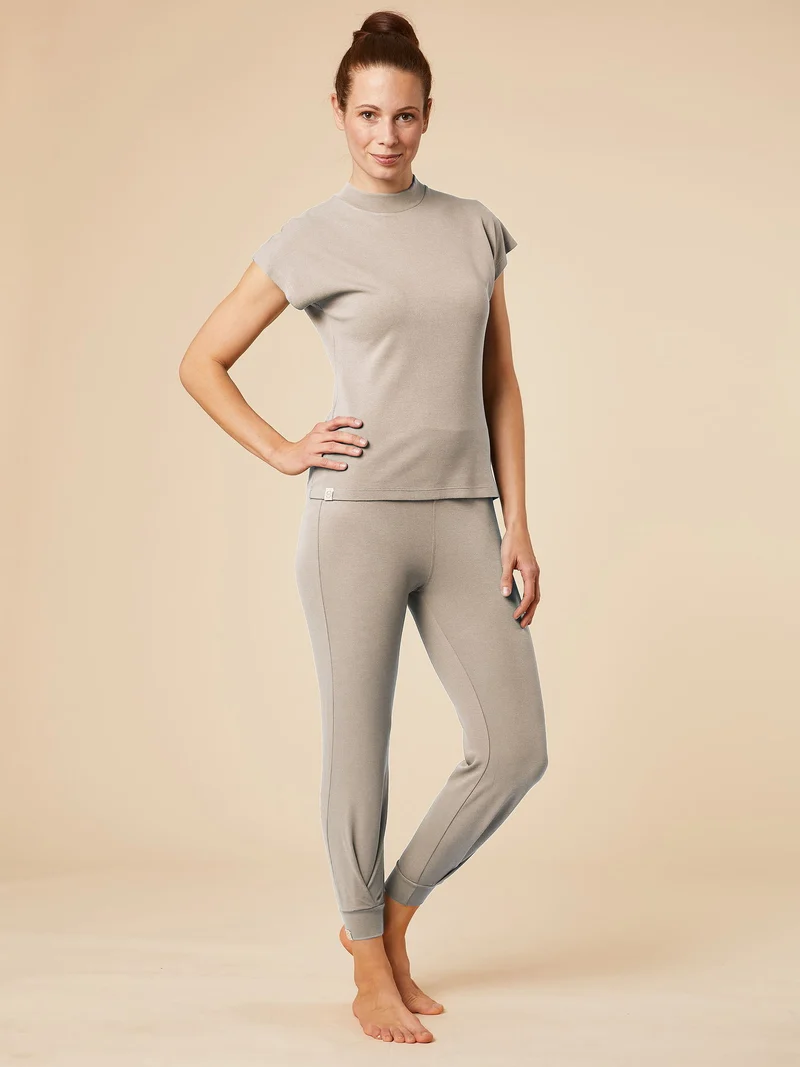 Re-Life Performance Interlock Stoff mit Ecovero Taupe