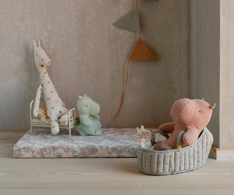 Nilpferd mit Ballett-Tutu - Mint 23 cm
