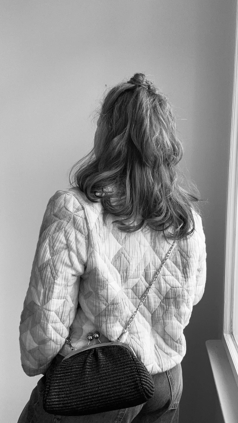 kleine Clutch im Raffia-Stil - silver / dunkelgrau