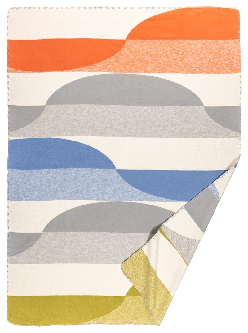Wave Nr. 2 Kuscheldecke Greenolive – Bio-Baumwolldecke 150 × 200 cm | Richter