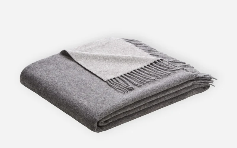 Kaschmir Plaid Yasu Doubleface, grau/silber, 130 x 170 cm Yasu Doubleface