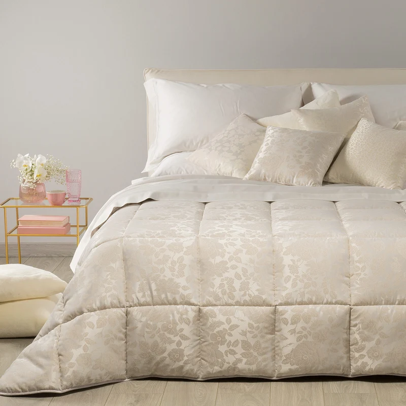 Trapunta floral Barocco in Raso Jacquard 300 gr/mq