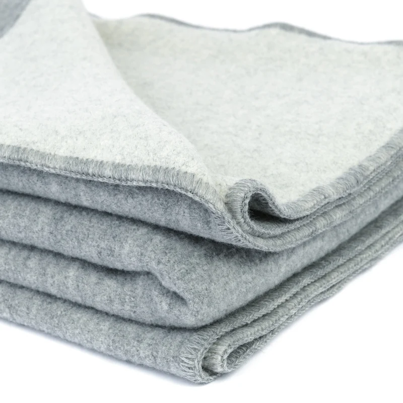 "DANA"- Zweifarbige Walkdecke aus Bio-Schurwolle (Merino)