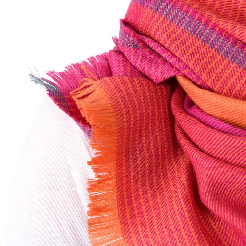 Sehr feiner Merinoschal, pink & orange