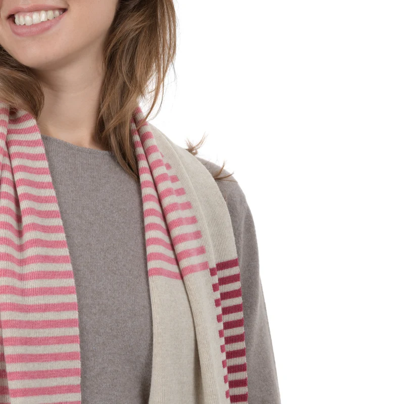 Strickschal mit Streifen "FIDELIUS"