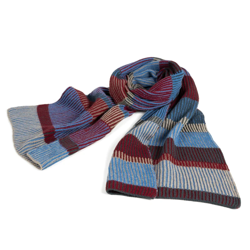 Kuscheliger Strickschal "SCOUT"