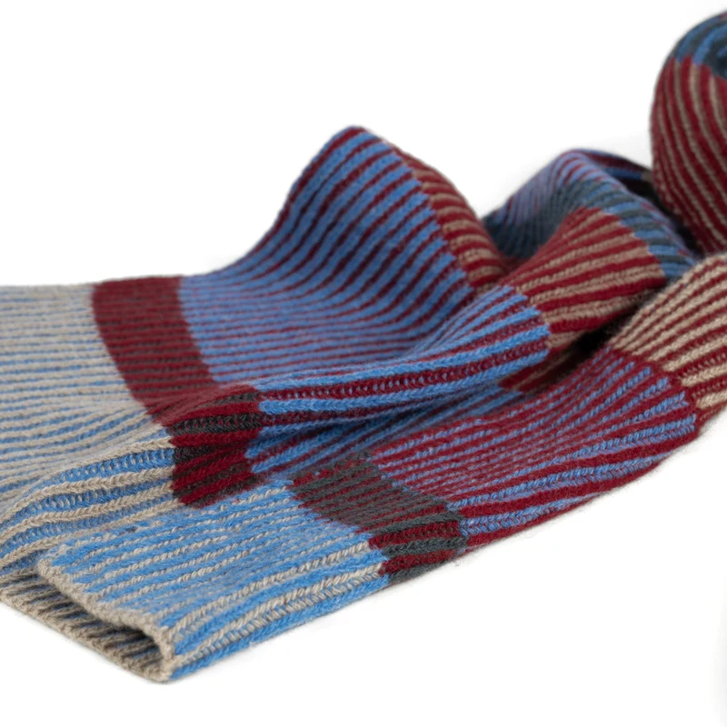 Kuscheliger Strickschal "SCOUT"