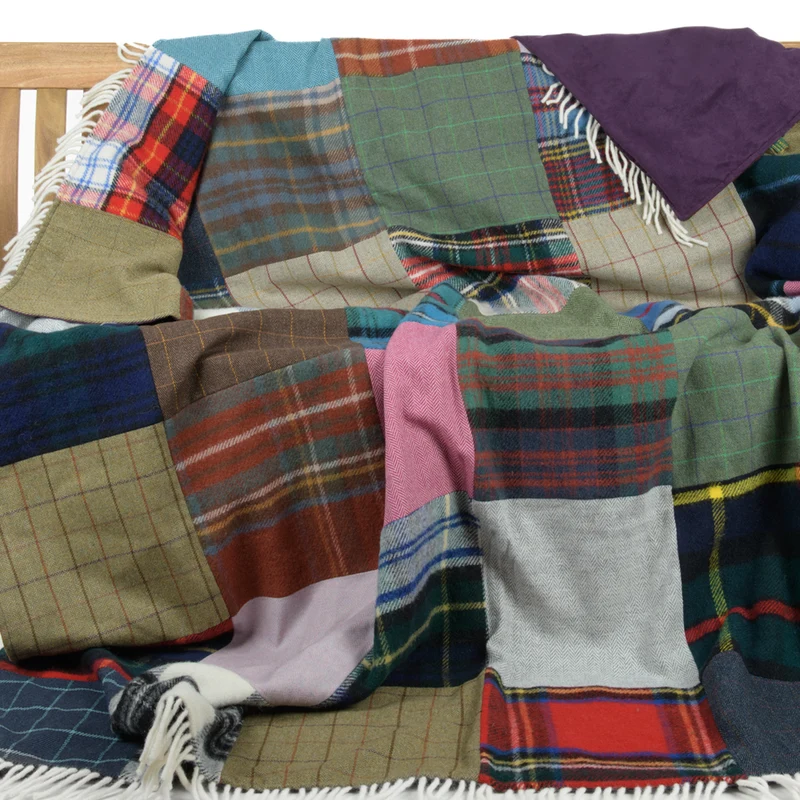 Großer, bunter Patchwork-Überwurf