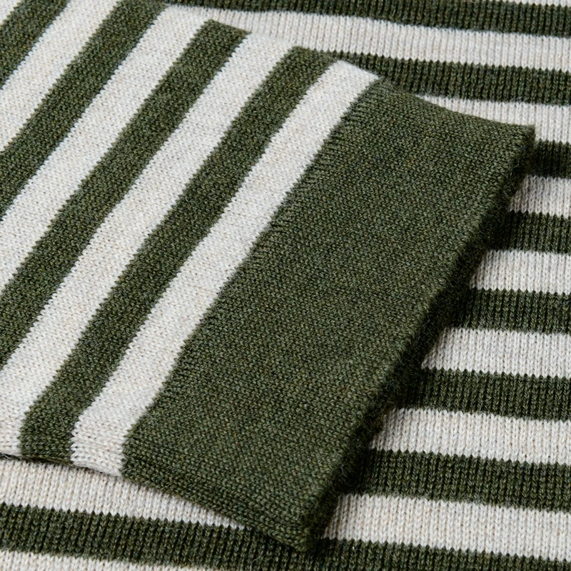 Feiner Langarm-Wollpullover aus Merinowolle