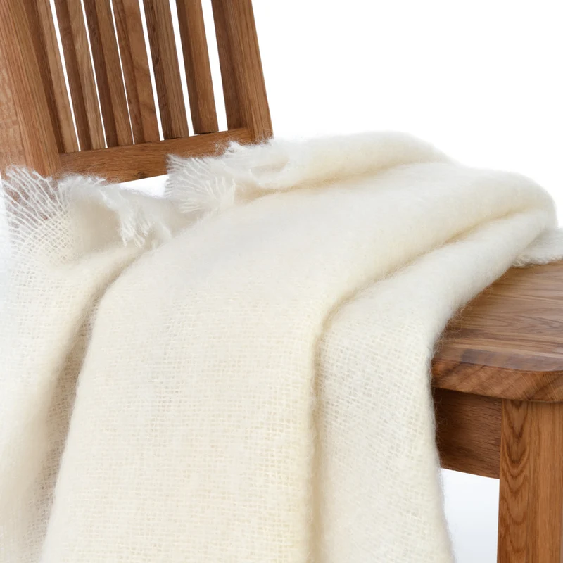 Kleine Mohairdecke "IVORY"