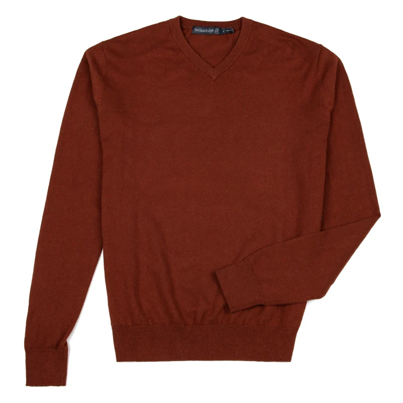 Leichter Herrenpullover mit V-Ausschnitt