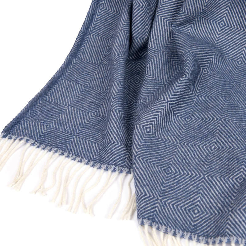 Weiche Merino-Wolldecke "DIAMANT"