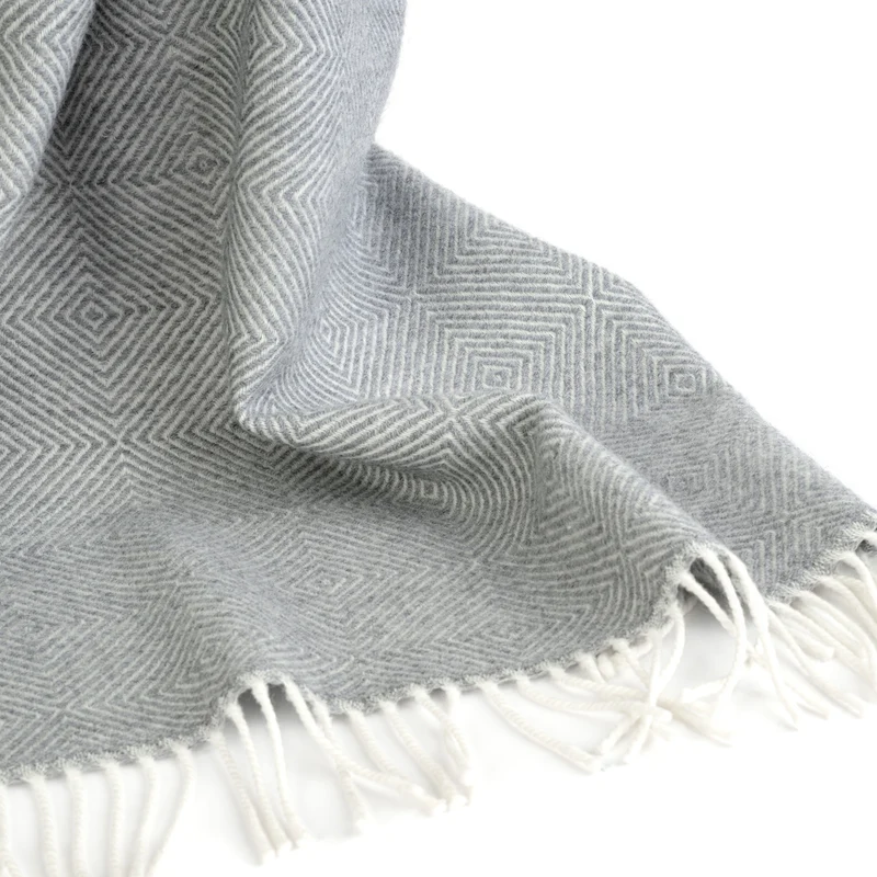 Weiche Merino-Wolldecke "DIAMANT"
