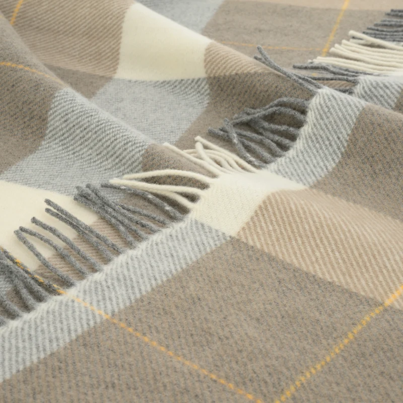 Ultraweiche Merino-Lammwolldecke "DUNE"