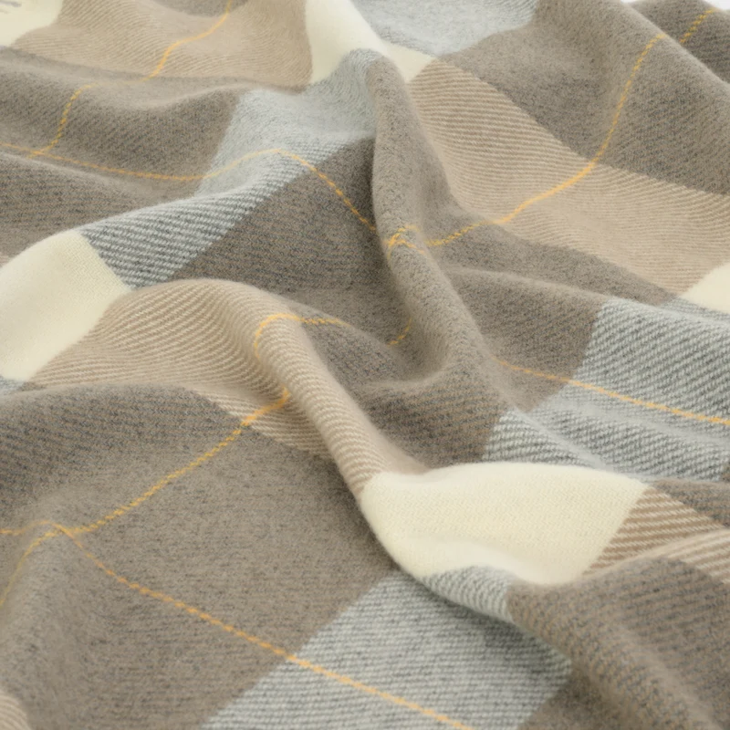 Ultraweiche Merino-Lammwolldecke "DUNE"