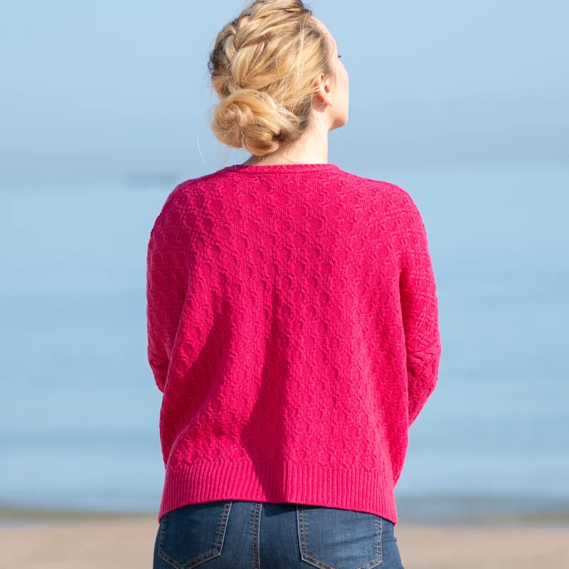 Weite Strickjacke im Wabenmuster
