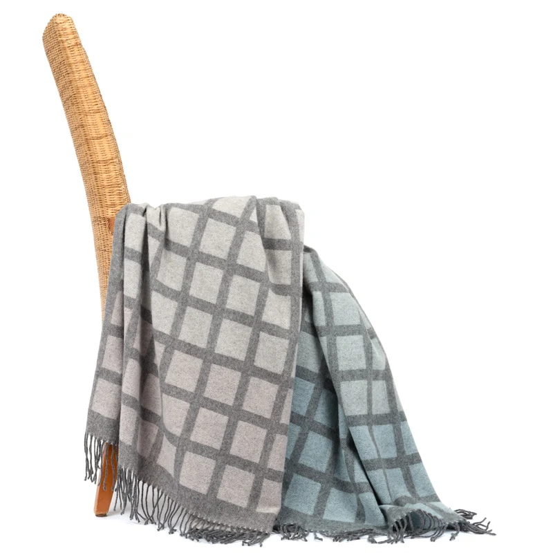Weiche Merino-Wolldecke "Big City"