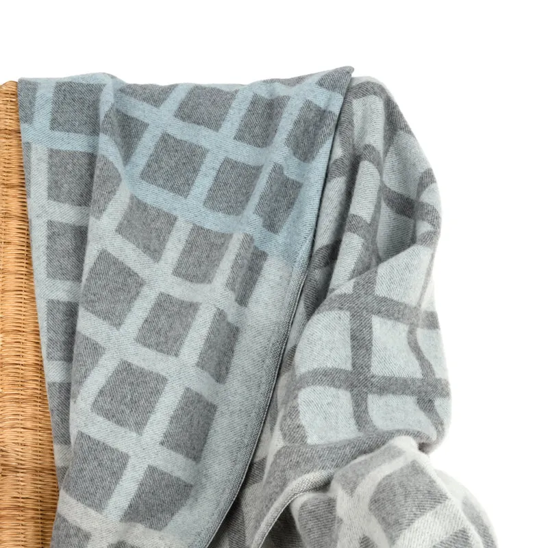 Weiche Merino-Wolldecke "Big City"