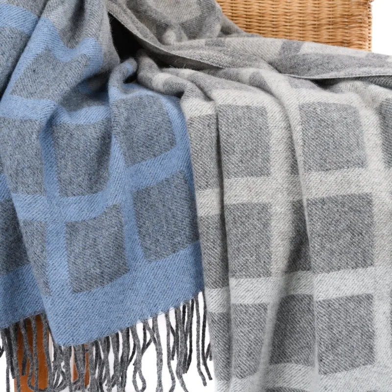 Weiche Merino-Wolldecke "Big City"