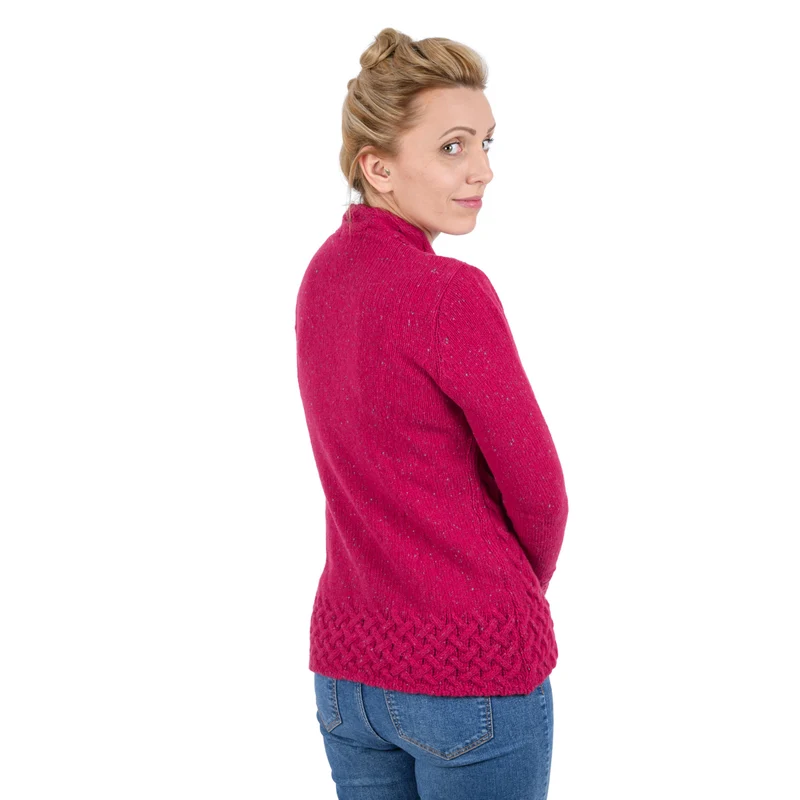 Kurzer Cardigan im Zopfmuster
