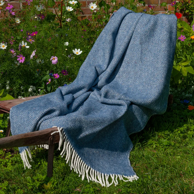 Schurwolldecke, blau/weiß