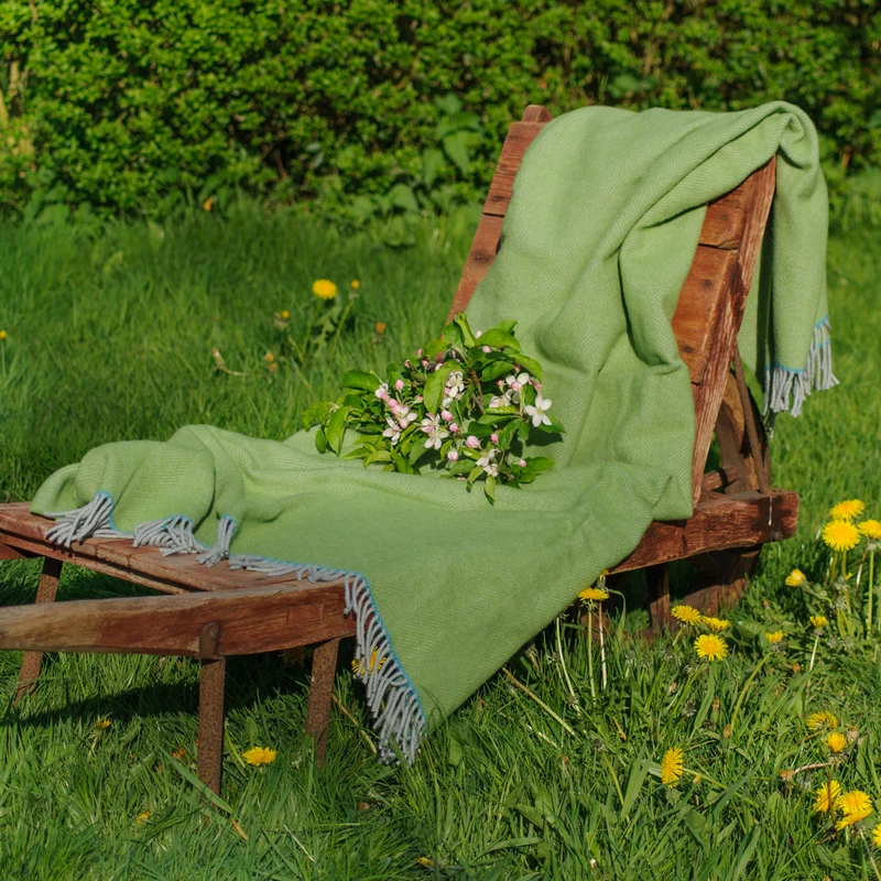 Schurwolldecke MADDIE