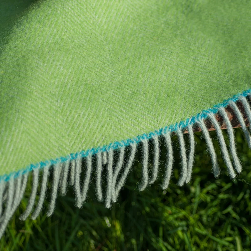 Schurwolldecke MADDIE
