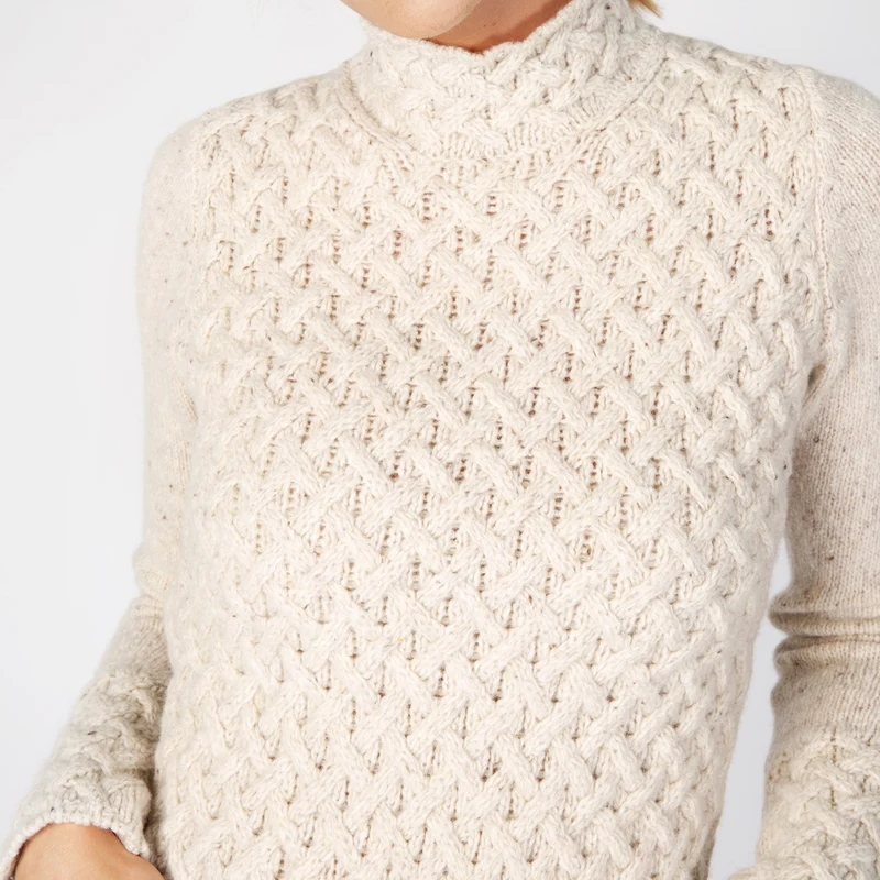 Schicker Zopfpullover