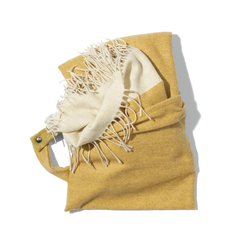 Reisedecke "Light Companion" aus Yak und Merino "Corn Husk"
