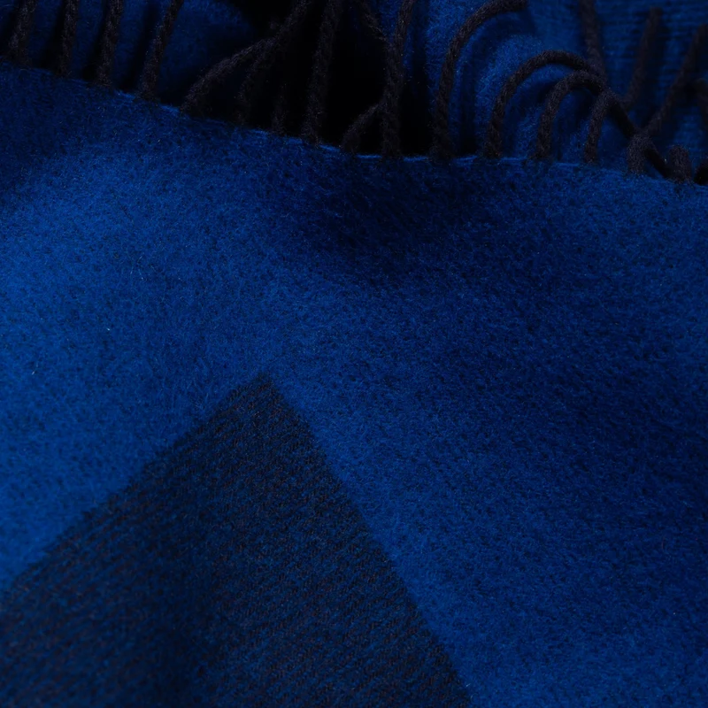 Wolldecke Merino und Cashmere "Geometric Planes x Blue"