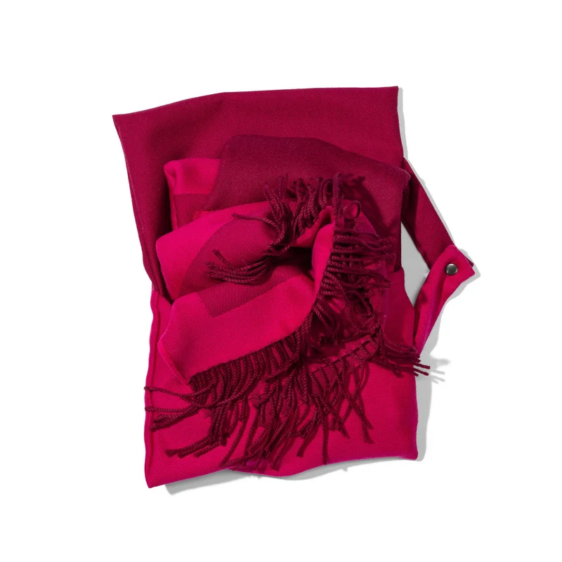 Reisedecke "Light Companion" aus Extra Fine Merino "Sunset Pink"